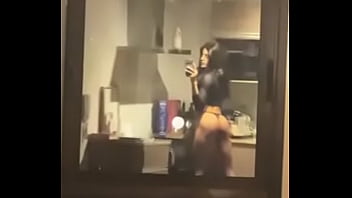 Preview 1 of Big Sis Hd - Valentina lombardo
