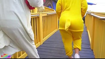 Preview 1 of Elephant Tube Com - The Twerking Chickens W/ Santana Red