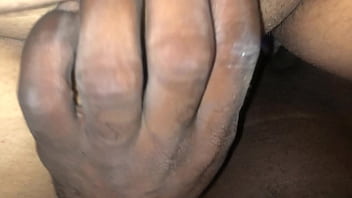 Preview 3 of Dog Sax Video Mom - Esa gordita dominicana le encanta el oral