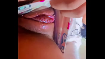 Preview 2 of Mast Mom Hd - Fiquei toda meladinha