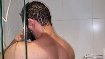Preview 1 of Lysa Bfxxxsex - ME PEGOU NO BANHO DESTRAIDO E ADIVINHA!