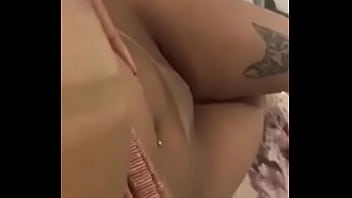 Preview 1 of Aunty Ki - Novinha Bel&eacute_m