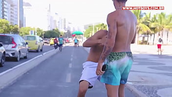 Preview 2 of Taxi 1 M - Enganei o novinho gostoso pra me comer
