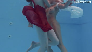 Preview 2 of Flitz Indian Movie - Emerald Ocean enjoys tiny Marfa underwater