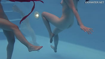 Preview 3 of Flitz Indian Movie - Emerald Ocean enjoys tiny Marfa underwater