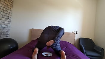 Preview 2 of Mouth Fool - Cum sauce on a bread toast