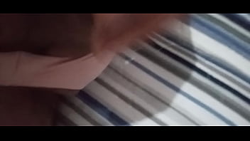 Preview 2 of Caught Bu Step Mom - J&aacute_ nem cabe mas na calcinha