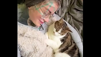 Preview 4 of Sex Pedo - Comment: Catswhen you love cats the same as I doShare it with the friend who cuddle the same with cats or the ones who w...