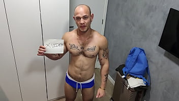Preview 2 of Desi Hot Guy Hairy - V&iacute_deo de verificaci&oacute_n