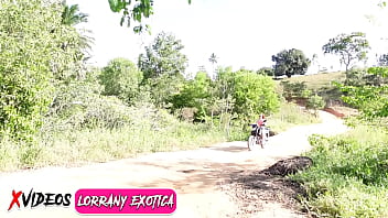 Preview 1 of Kigalis Xxx - ACEITEI AJUDA DE UM ESTRANHO PRA PR A LAVAR MINHA MOTO PAGUEI ELE COM A MINHA BUCETA E MEU CU  AGORA ESTOU COM O CU ARDENDO **COMPLETO NO RED** - MARCIO BAIANO OFFICIAL -