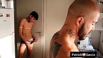 Preview 1 of Fat Dict In Teens Harder - De pau duro Hanry onlyjapa nem esperou eu terminar de lavar as lou&ccedil_as e j&aacute_ veio comer o meu c&uacute_
