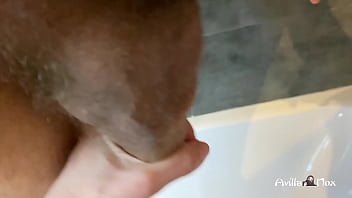 Preview 2 of Samatha Staxx - The wife is jerking off the sultan&#039_s dick in the bathroom