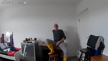 Preview 1 of Peeing Men Face - Fu&szlig_ Liebhaber               goileglatze