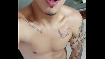 Preview 1 of Helps Son To Piss Uncensored - Colombiano dotado sea pajea