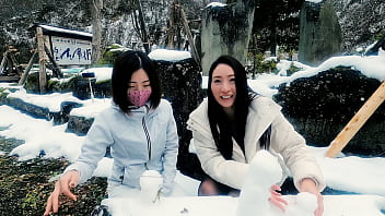 Preview 4 of Blonde At 3d Porn Tube - 白猫みゃあこと雪の彫刻アート