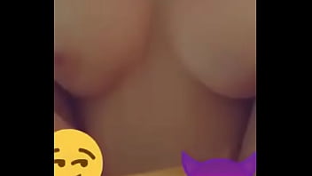 Preview 1 of Hot Sex Maeva - Me gustan mis senos