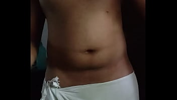 Preview 1 of No Veo - Naked indian boy stripping in towel