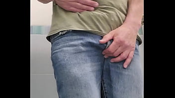 Preview 1 of Zorina Din Ungheni - pee full bladder