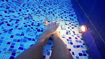 Preview 1 of Mawthe Fuck - Foot fetish in a big pool