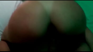 Preview 1 of Female Boss Want A Girls - Casada com dois no motel