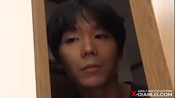 Preview 3 of Paly Boy Xxxxxx - ニートの妹は隠れ巨乳 天野美優