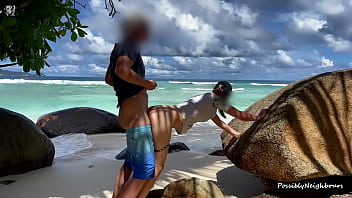 Preview 2 of 14 Yise - Sex on the Beach - Hide Away Fuck in Paradise