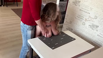 Preview 1 of Duble Petner Anal - The step son took out a member in front of his and gave her in her mouth and anal