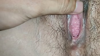 Preview 3 of Bokep Family Anak Ibu Ayah - liếm lồn cho vợ l&ecirc_n đỉnh