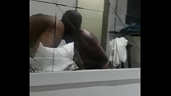Preview 1 of Stepmom Hairy Pov - Meu negro