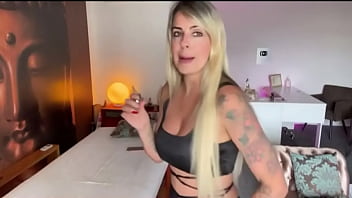 Preview 1 of Asian Farz - Como abro meu cuzinho antes do anal. Aula pr&aacute_tica no meu Onlyf4ns Joyce Gumiero ou no meu site https://soyjoy.sambaplay.tv/