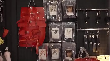 Preview 2 of Lesboan Masseuse - adult shop albasaeng those who experience it in person