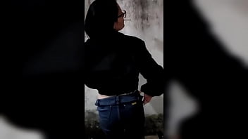 Preview 3 of Teen Sex Party Is A Hot Orgy - Cris Bathory se exibindo para seus f&atilde_s mostrando o que ela tem de melhor