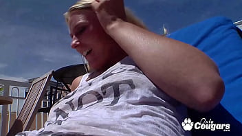 Preview 1 of Casada Com Cinturao - Cornfed Hottie Natalie Norton Fills Her Bald Pussy With Dick