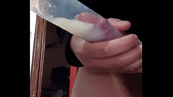 Preview 4 of Boy Fast Time Xxx - Huge load in condom