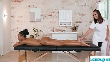 Preview 2 of De Dari Morchal Xxx Turki - Busty masseuse licks her ebony customer