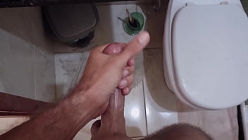 Preview 1 of Wif Soep - Minha vizinha que tem um c&uacute_ apertado e uma bunda enorme veio assistir filme aqui em casa,  n&atilde_o pude resistir !