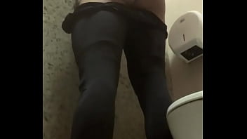 Preview 3 of Kantot Pamor - Marido exibindo a bunda!