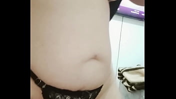 Preview 2 of Bheem Xxxzxx - Fiquei dan&ccedil_ando bem gostoso em frente a telinha do celular.