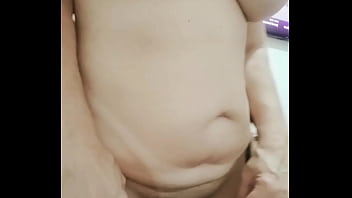 Preview 3 of Bheem Xxxzxx - Fiquei dan&ccedil_ando bem gostoso em frente a telinha do celular.