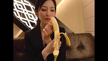 Preview 2 of Arb Oman Sexcom - BLOWJOB TO BANANA to put the condom on Japanese amateur handjob.