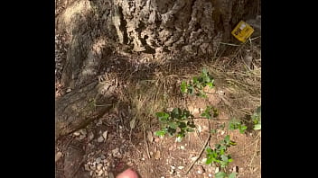 Preview 2 of Johnny Sims Suck Nipple - Envie de pisser dans les bois
