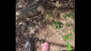 Preview 4 of Johnny Sims Suck Nipple - Envie de pisser dans les bois