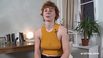 Preview 1 of Japan Father House Wife Xxvdieos - Polyamor&ouml_se Berlinerin masturbiert schmackhaft vor Kamera