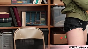 Preview 1 of Khole Kandarsian - Beautiful and clueless thief Kate caught