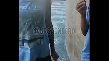 Preview 2 of Hot Sex Nnnnnnnnnn - Levei bombom para os meninos da central e a brincadeira acabou dentro do motel - completo no RED
