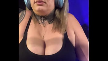 Preview 2 of For Man Sex - Treinando na academia na Avenida Paulista! Fiquei louca de tes&atilde_o escorria o suor pela minha pernas at&eacute_ chegar na buceta molhada