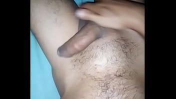 Preview 1 of Boy Moot Mom - Acariciando mis huevos