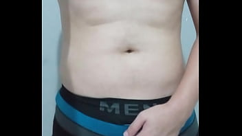 Preview 1 of Forced Phim - Novinho mostrando o pauz&atilde_o
