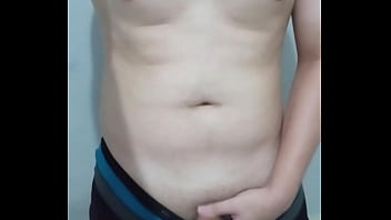 Preview 4 of Forced Phim - Novinho mostrando o pauz&atilde_o