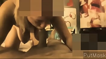 Preview 4 of Schoolgirl Japanese Money - C&aacute_ssia Devassa mamando a pica grande do Roger